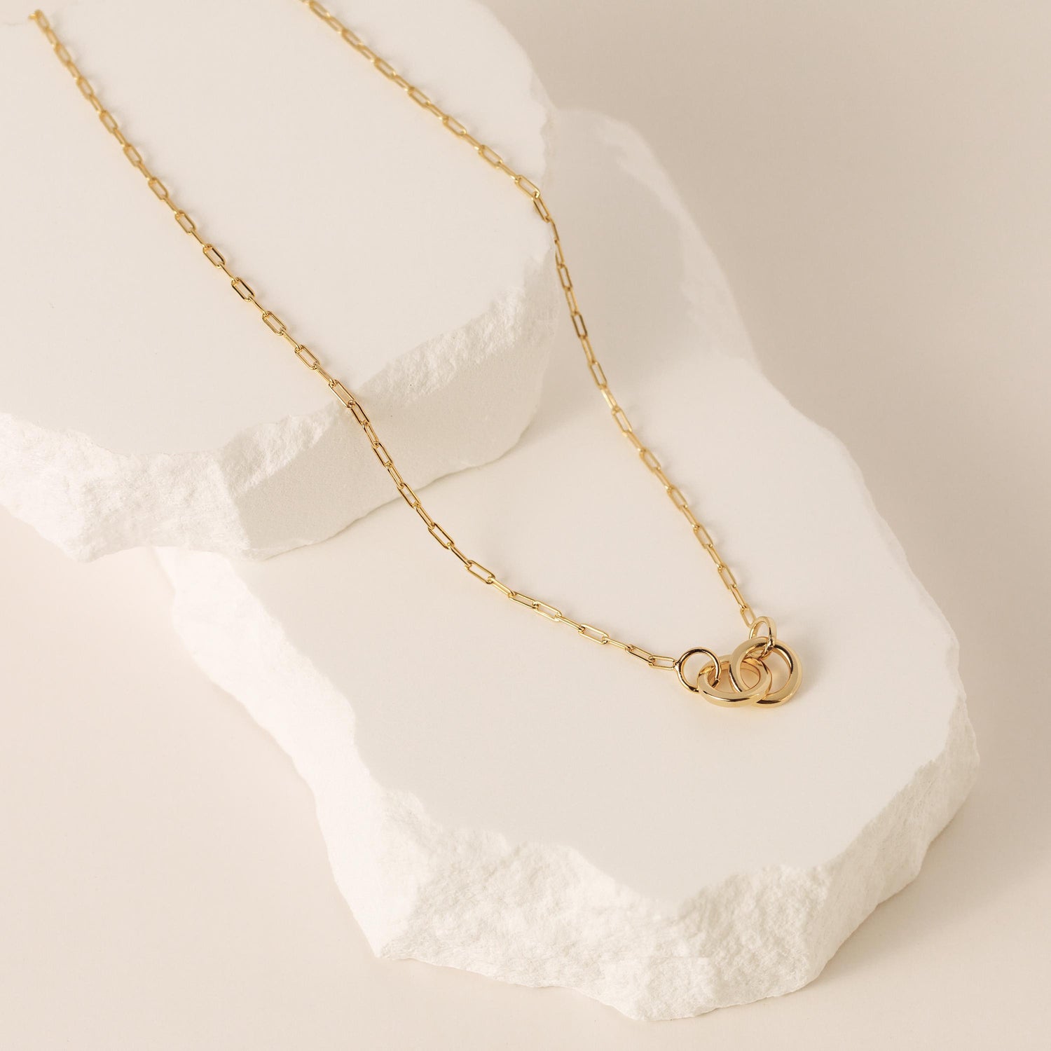 Interlocking Circle Necklace | Minimalist Gold Necklace | Everyday Luxury Jewelry
